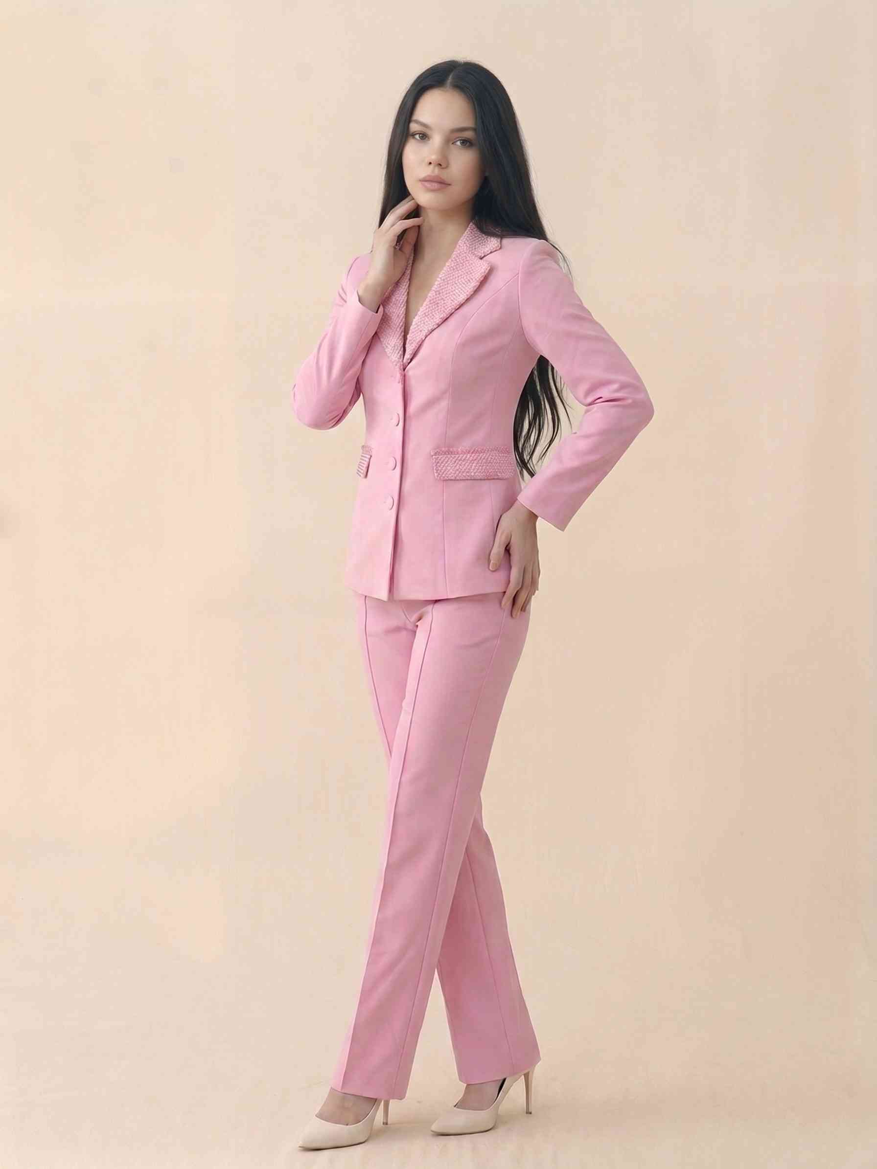 Yaka ve Cep Kristal İşlemeli Tailored Pembe Blazer Ceket ve Pantolon Takımı Rose